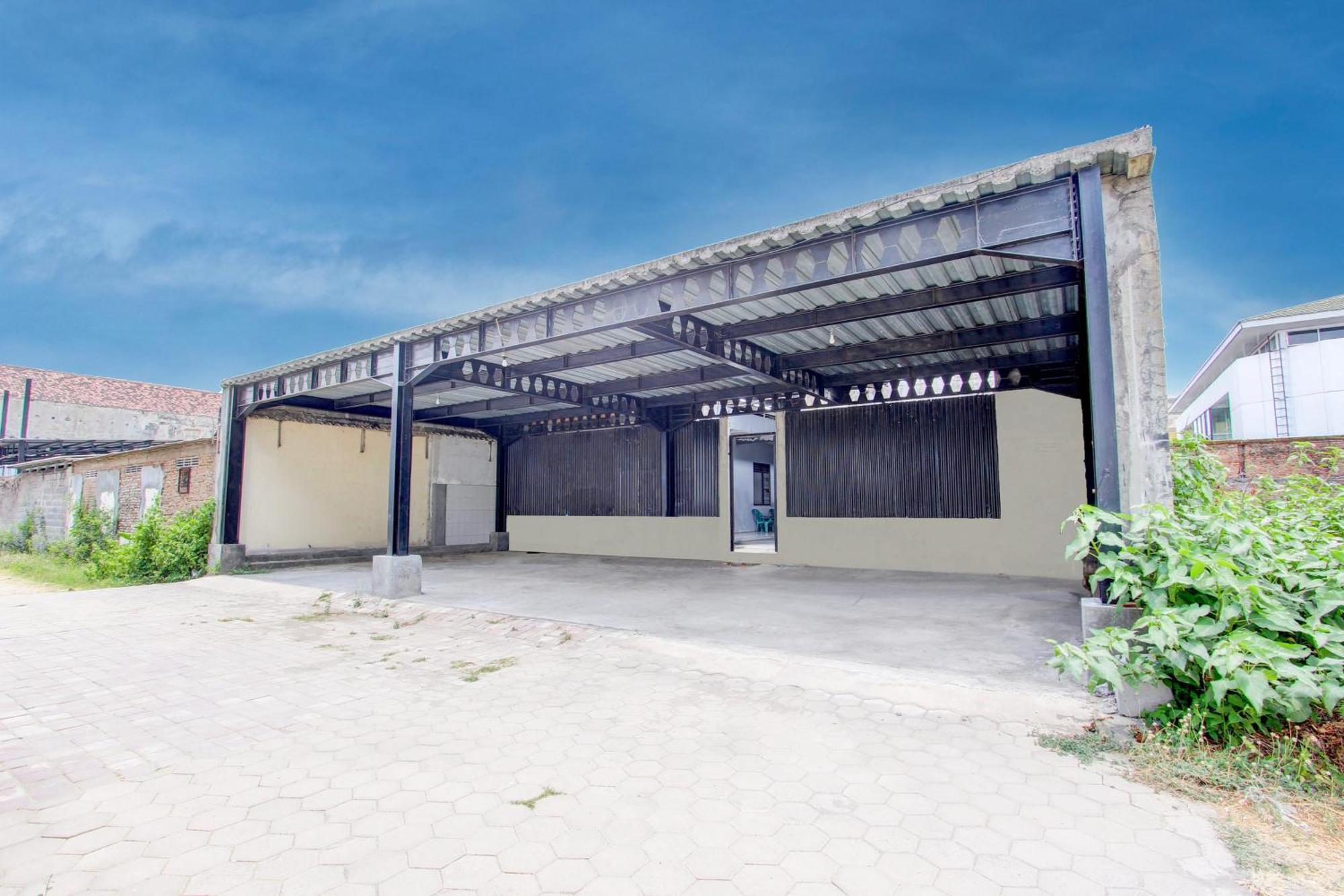 Spot On 93245 Guest House Mulia Dua Syariah Klaten Zewnętrze zdjęcie