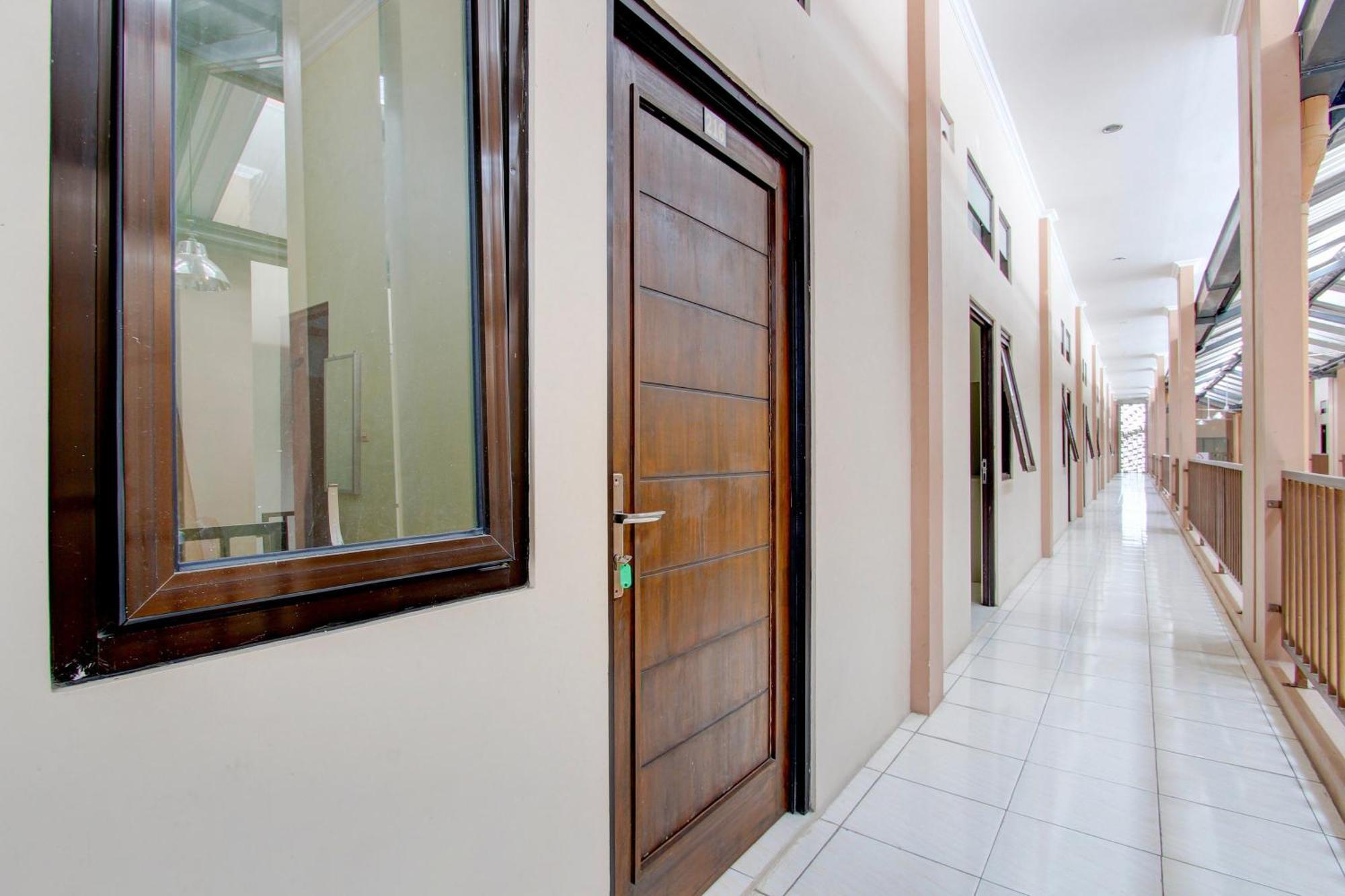 Spot On 93245 Guest House Mulia Dua Syariah Klaten Zewnętrze zdjęcie